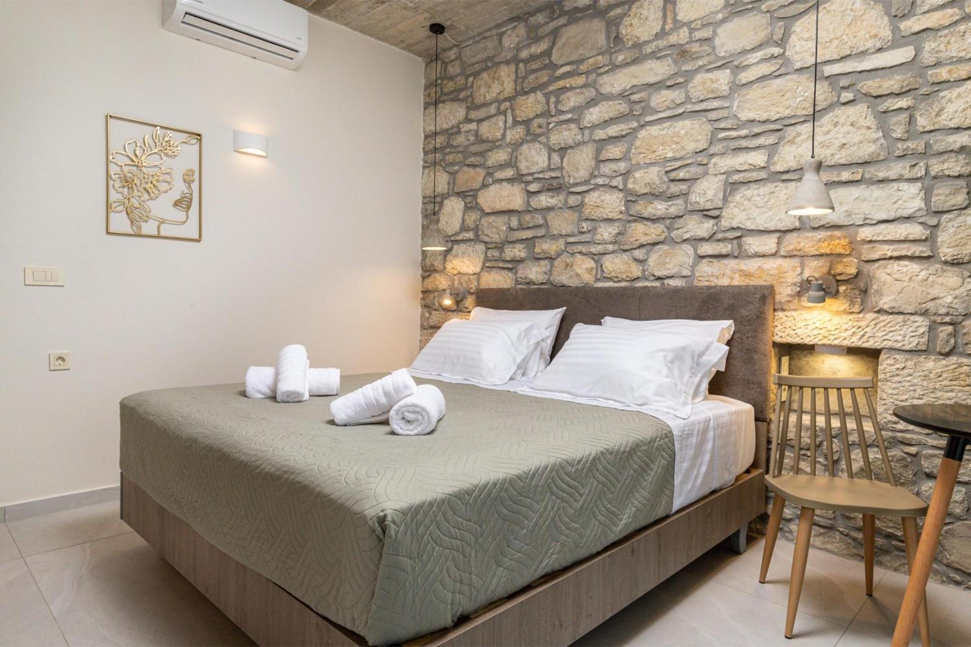 Achatis Apartments With Sea View Колімварі Екстер'єр фото