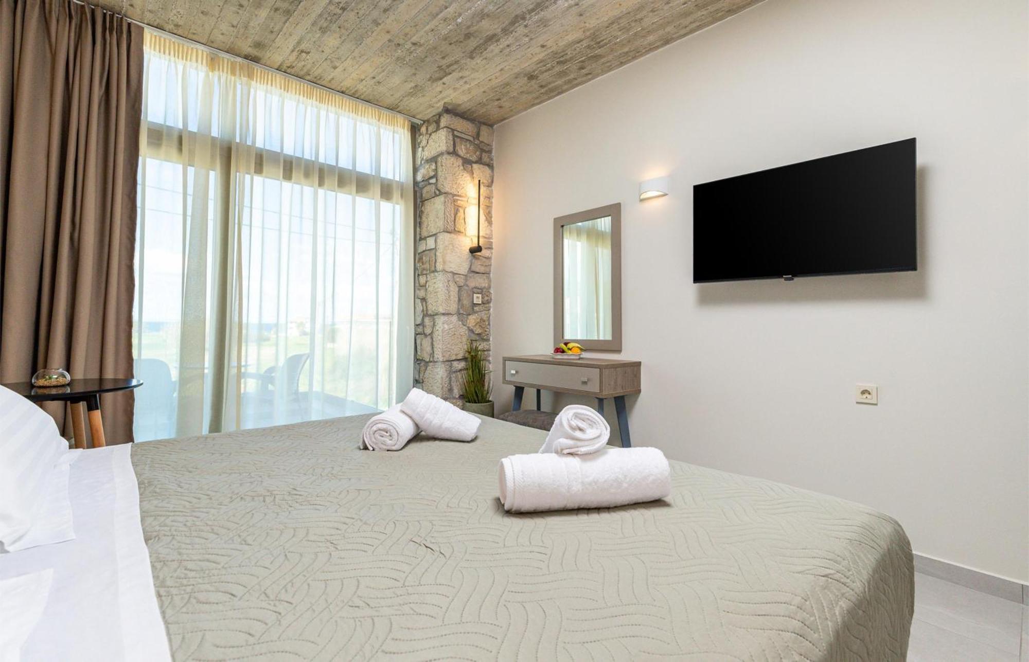 Achatis Apartments With Sea View Колімварі Екстер'єр фото