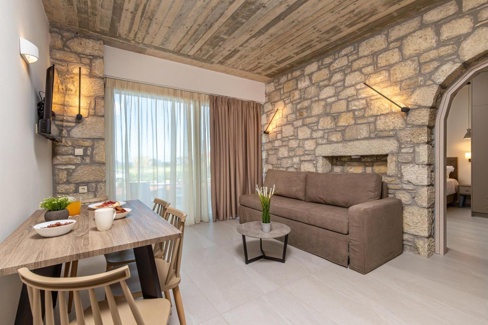 Achatis Apartments With Sea View Колімварі Екстер'єр фото